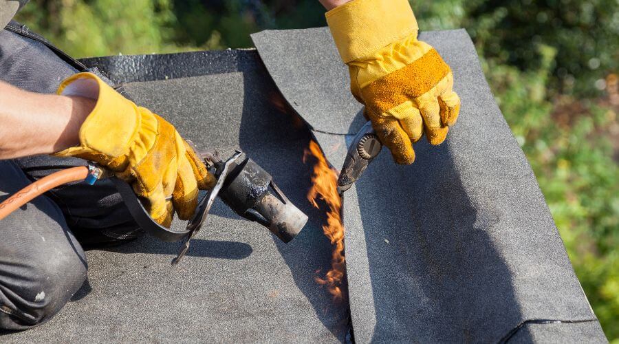 Professional residential roofers in Deer, AR